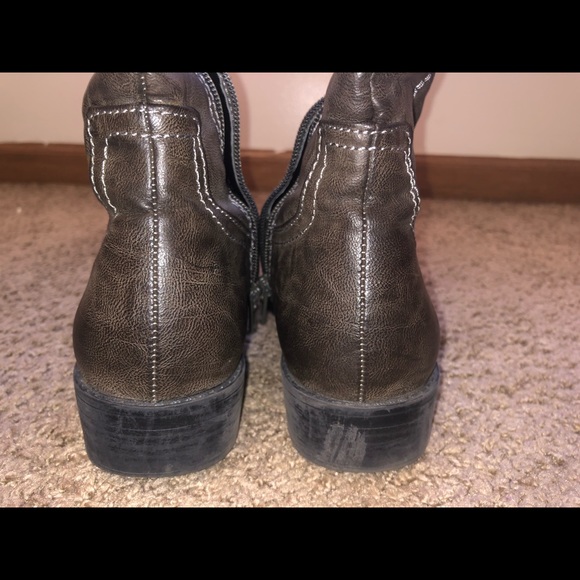 tall gray riding style boots - Picture 4 of 5